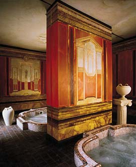 Photo of Jacuzzi room (link)